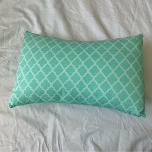 🧚teal patterned throw pillow🧚